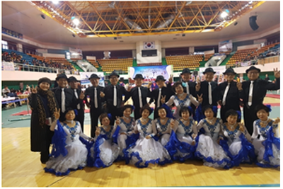 블루 실버 댄싱 팀